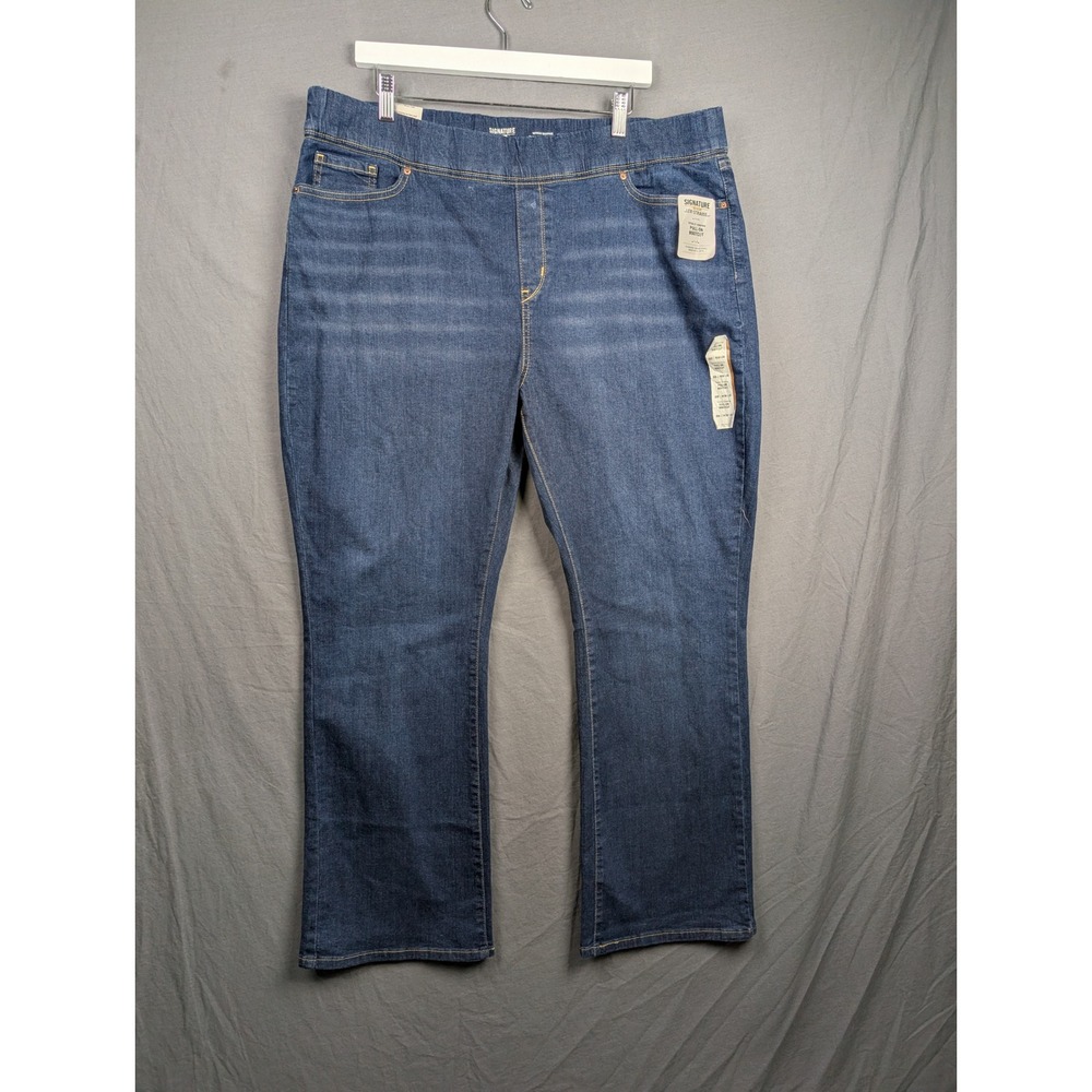 Signature by Levi Strauss Totally Shaping Pull On Bootcut Jeans Blue 20S W35 L30